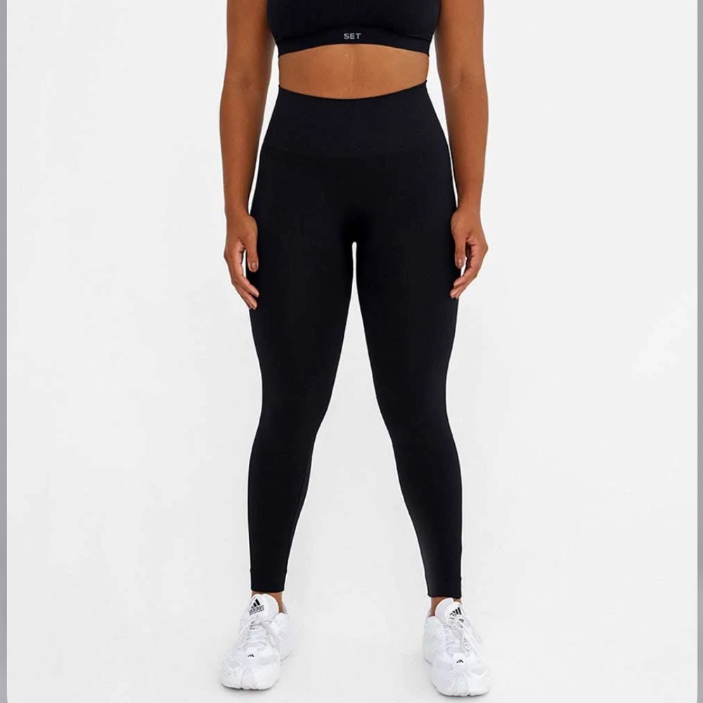SET ACTIVE | SCULPTFLEX® LEGGINGS in Onyx